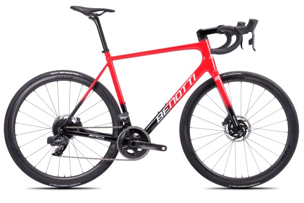 FUOCO Disc Carbon, Red Edition, SRAM Rival AXS, DT-Swiss P1800 Spline